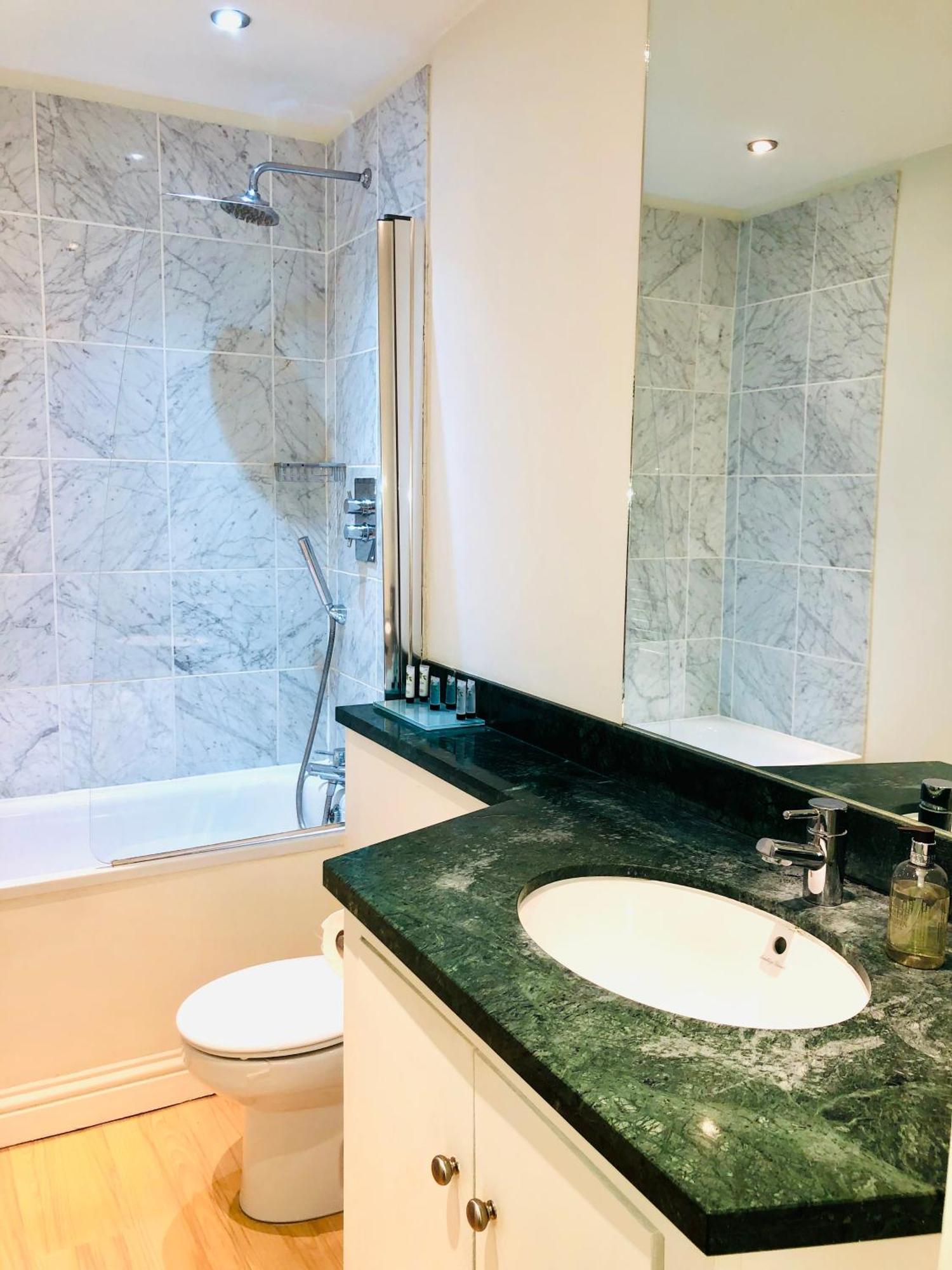 Luxury Apartment In The Heart Of Bath Exteriör bild